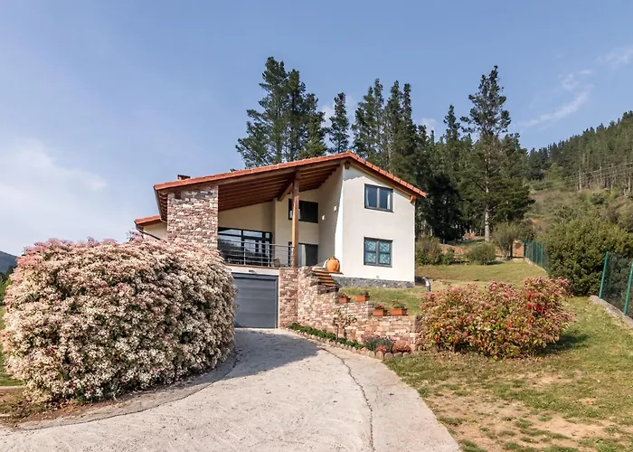 La Riega Del Peral Chalet